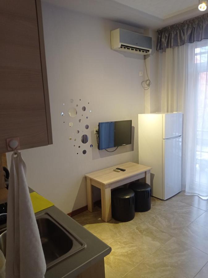 Guesthouse Melikishvili 57 バトゥーミ エクステリア 写真