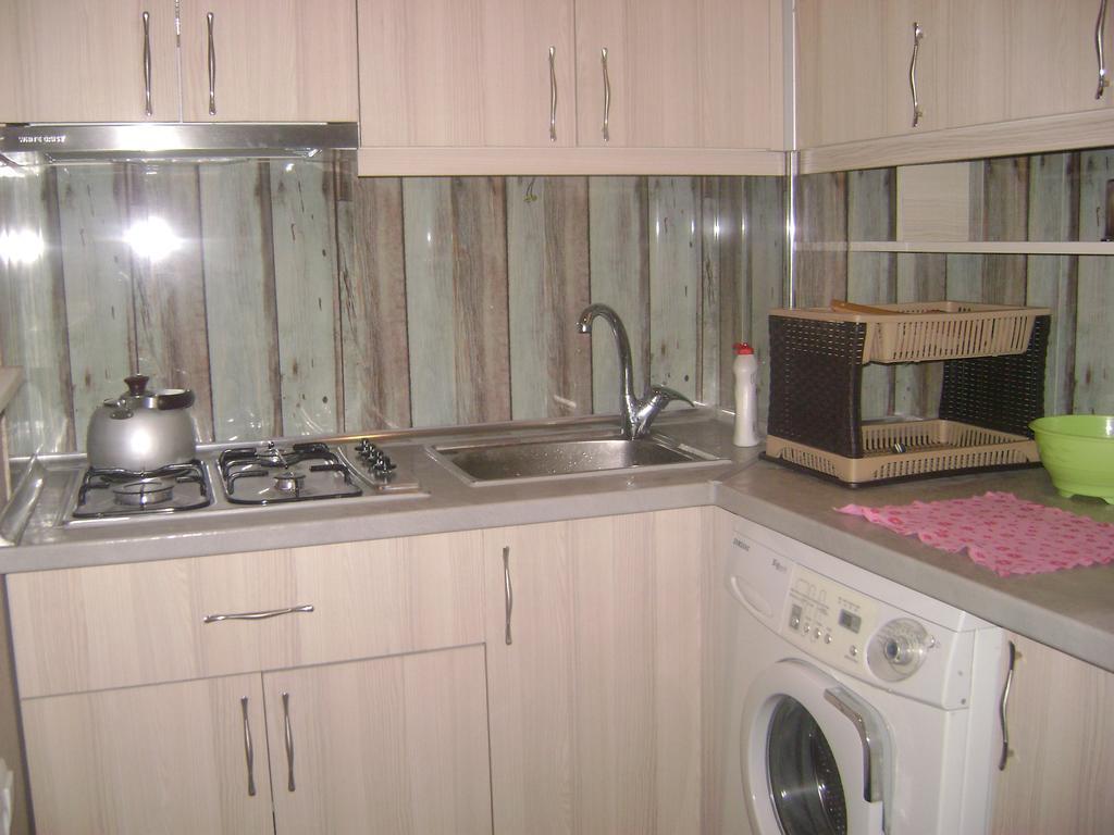 Guesthouse Melikishvili 57 バトゥーミ エクステリア 写真