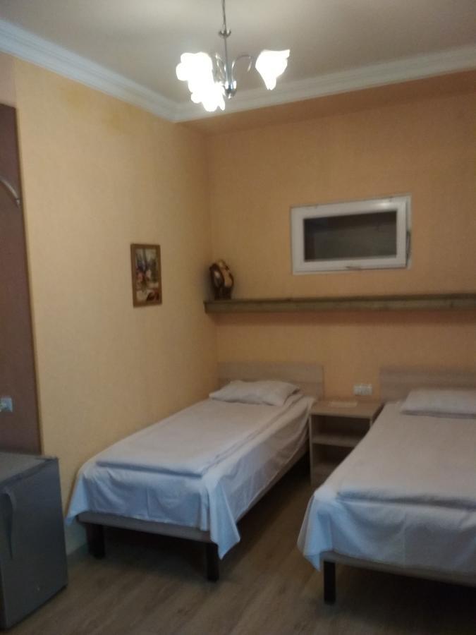 Guesthouse Melikishvili 57 バトゥーミ エクステリア 写真