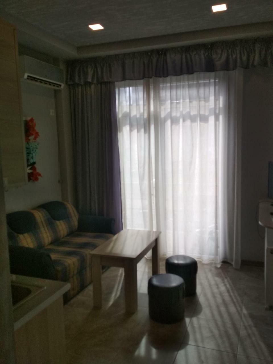 Guesthouse Melikishvili 57 バトゥーミ エクステリア 写真