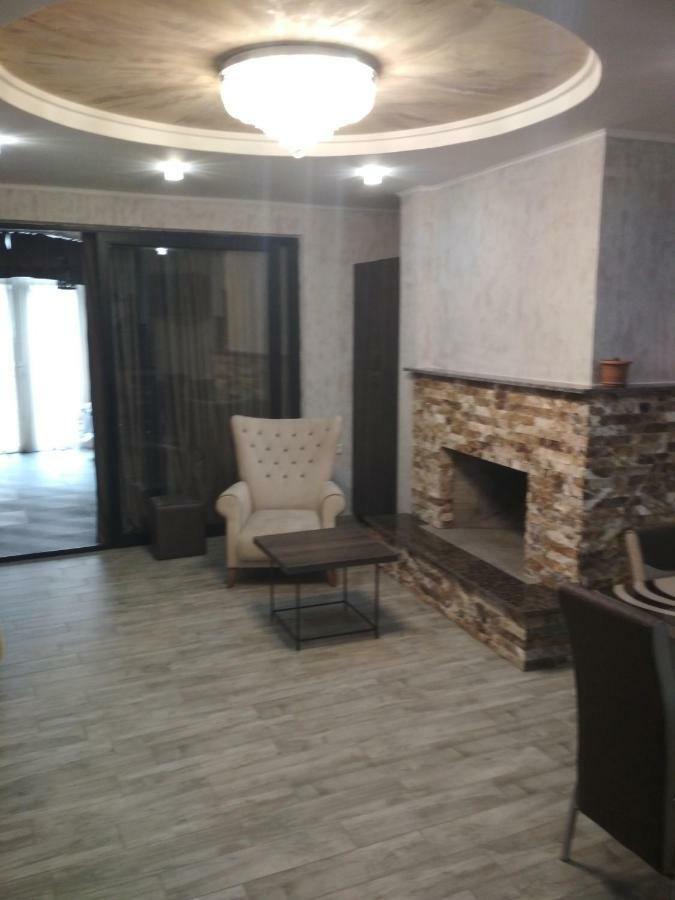 Guesthouse Melikishvili 57 バトゥーミ エクステリア 写真